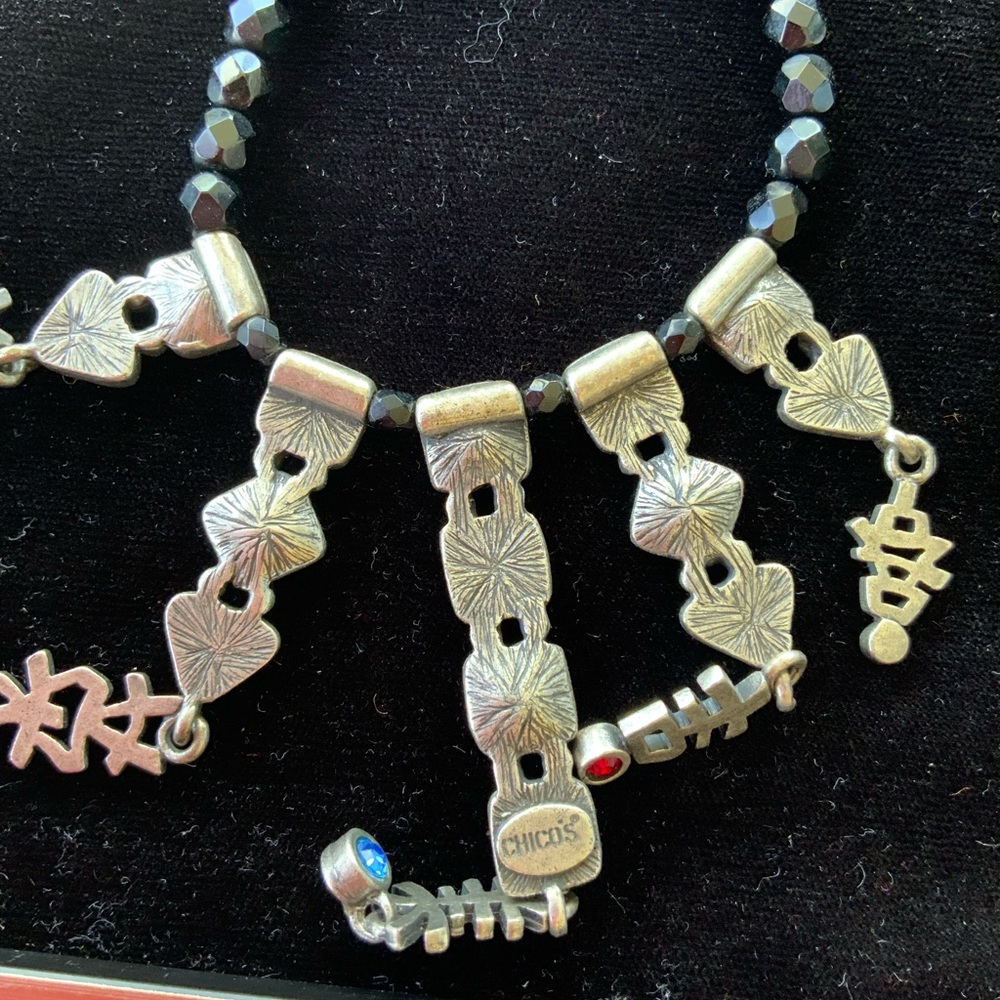 Bundle of 4 Chicos necklaces - Picture 8 of 9
